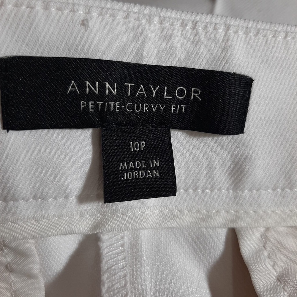 NWOT Ann Taylor cropped white pants 10P - Picture 12 of 12